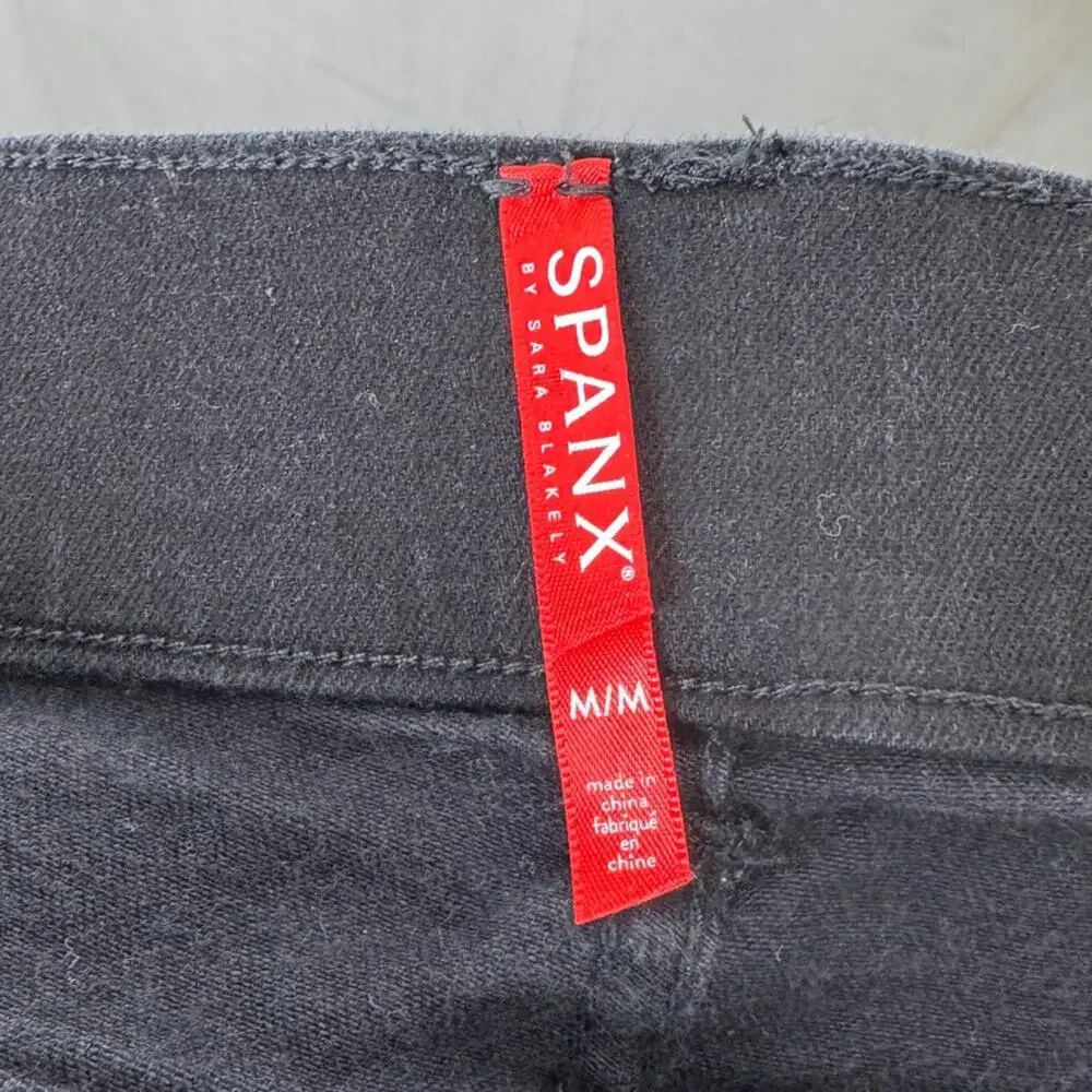 SPANX / black high rise ankle skinny shaping jeans / M